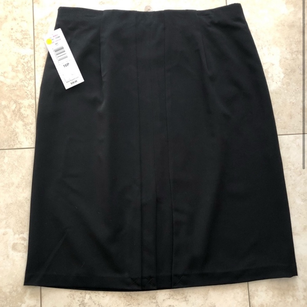 Black midi skirt